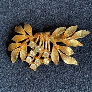 Vintage Jonette Jewelry Company Gold & Rhinestone Spray Brooch (Signed)